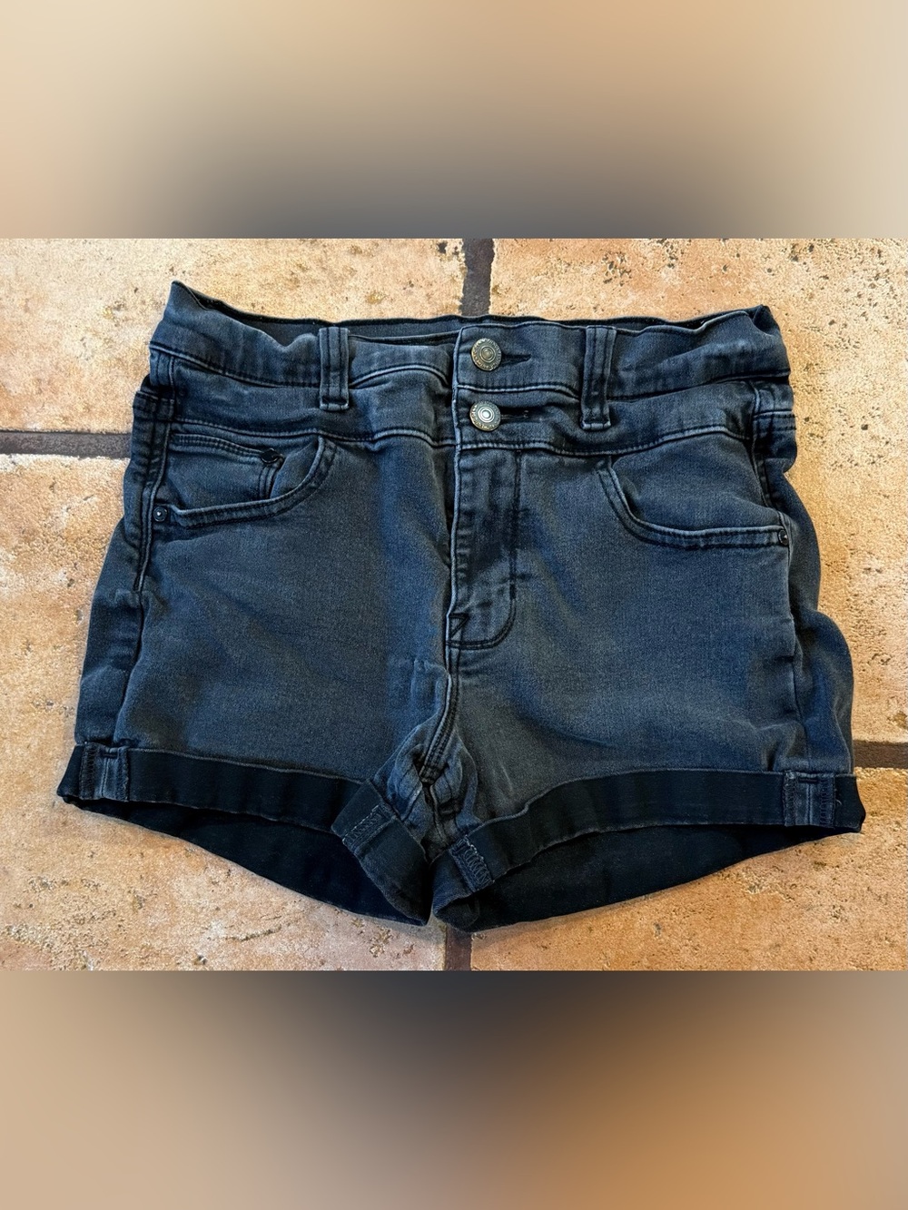 Women's High-Rise distressed Black Denim Shorts Wallflower Size 7 Juniors